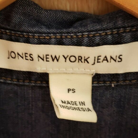 Jones New York Jeans Denim Petite Button Down - Picture 5 of 7